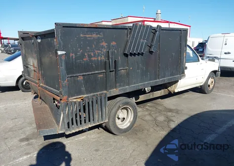 1992 Toyota Pickup Cab Chassis Super Long Wb z USA, uszkodzony, nr VIN JT5VN94T6N0026931